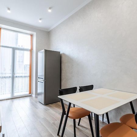 Inshiapartments On Liberty Avenue 2 Lviv Ngoại thất bức ảnh