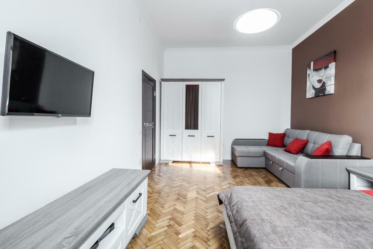Inshiapartments On Liberty Avenue 2 Lviv Ngoại thất bức ảnh