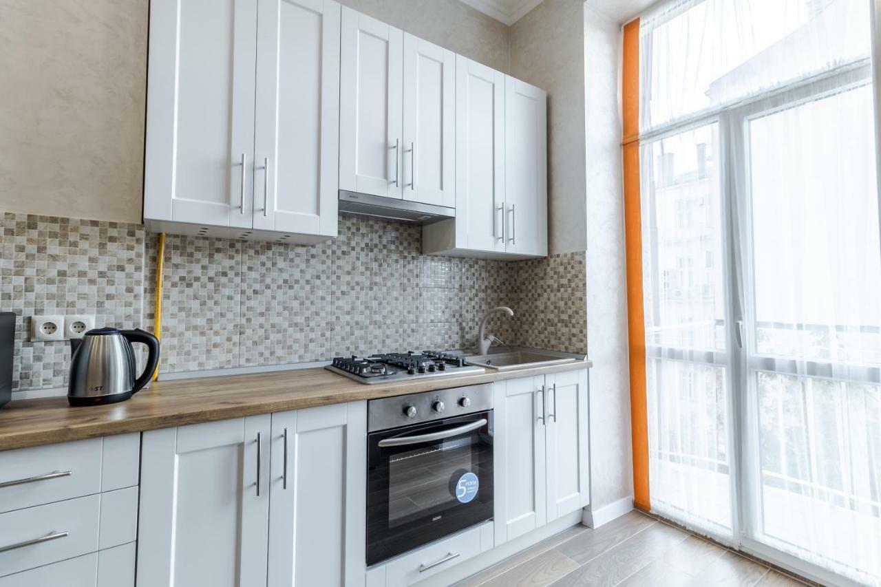 Inshiapartments On Liberty Avenue 2 Lviv Ngoại thất bức ảnh