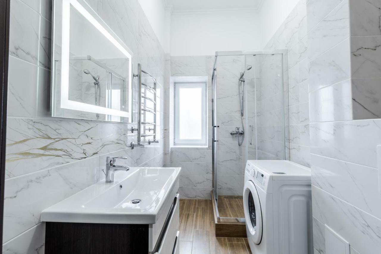 Inshiapartments On Liberty Avenue 2 Lviv Ngoại thất bức ảnh
